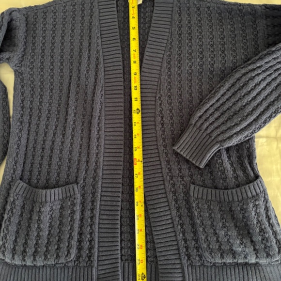 Abercrombie Kids Navy cardigan sweater size: 13/14 - Picture 3 of 5